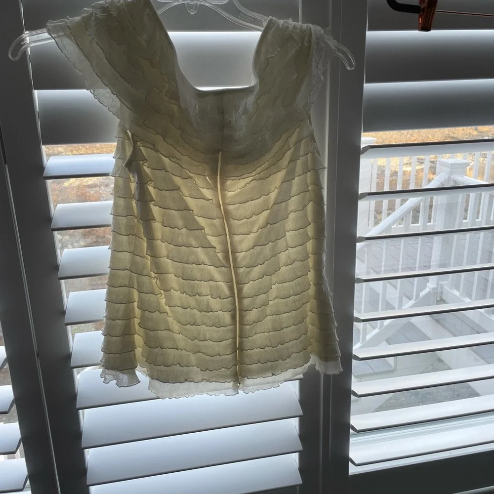 Winter white top - Picture 3 of 3